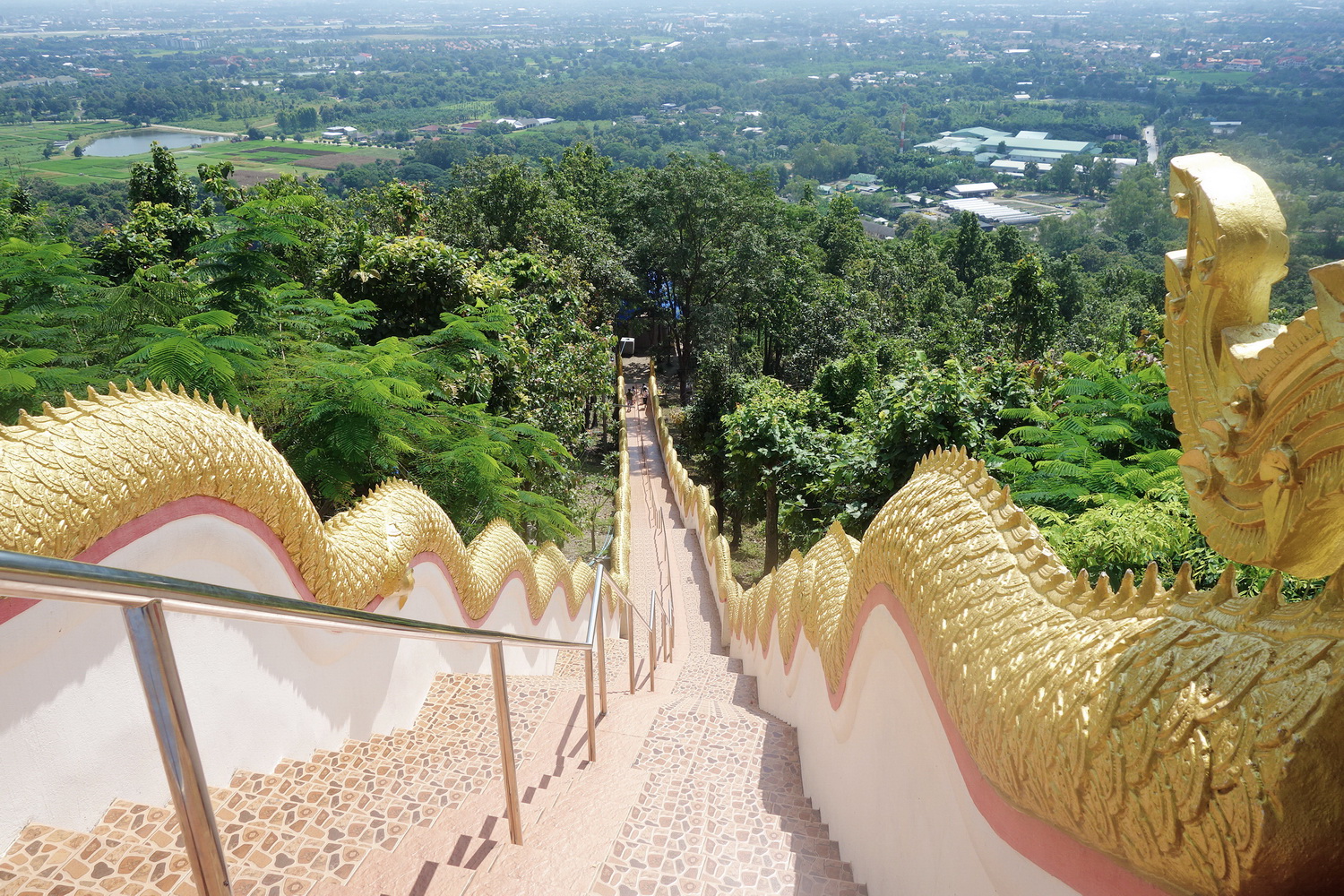 wat phrathat doi kham, phrathat doi kham temple, doi kham temple, pharthat doi kham