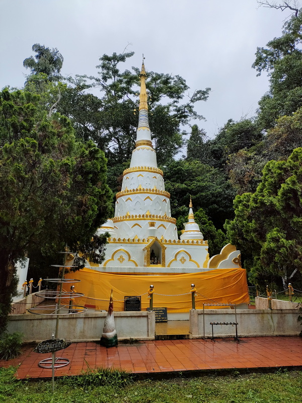 wat luang khun win, luang khun win temple, wat luang khun win chiang mai, luang khun win temple chiang mai, wat luang khunwin, luang khunwin temple