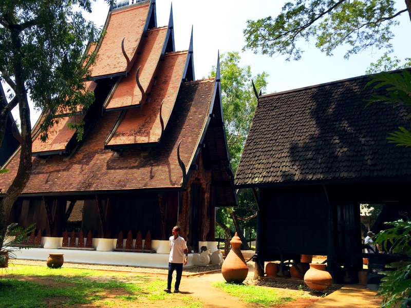 black house museum, black house chiang rai, baan dum, baan dam, baan dam Museum, baan dum museum