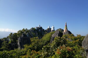 wat chalermprakiat, chalermprakiat temple, mountain temple, wat phraphutthabat sutthawart, phraphutthabat sutthawart temple