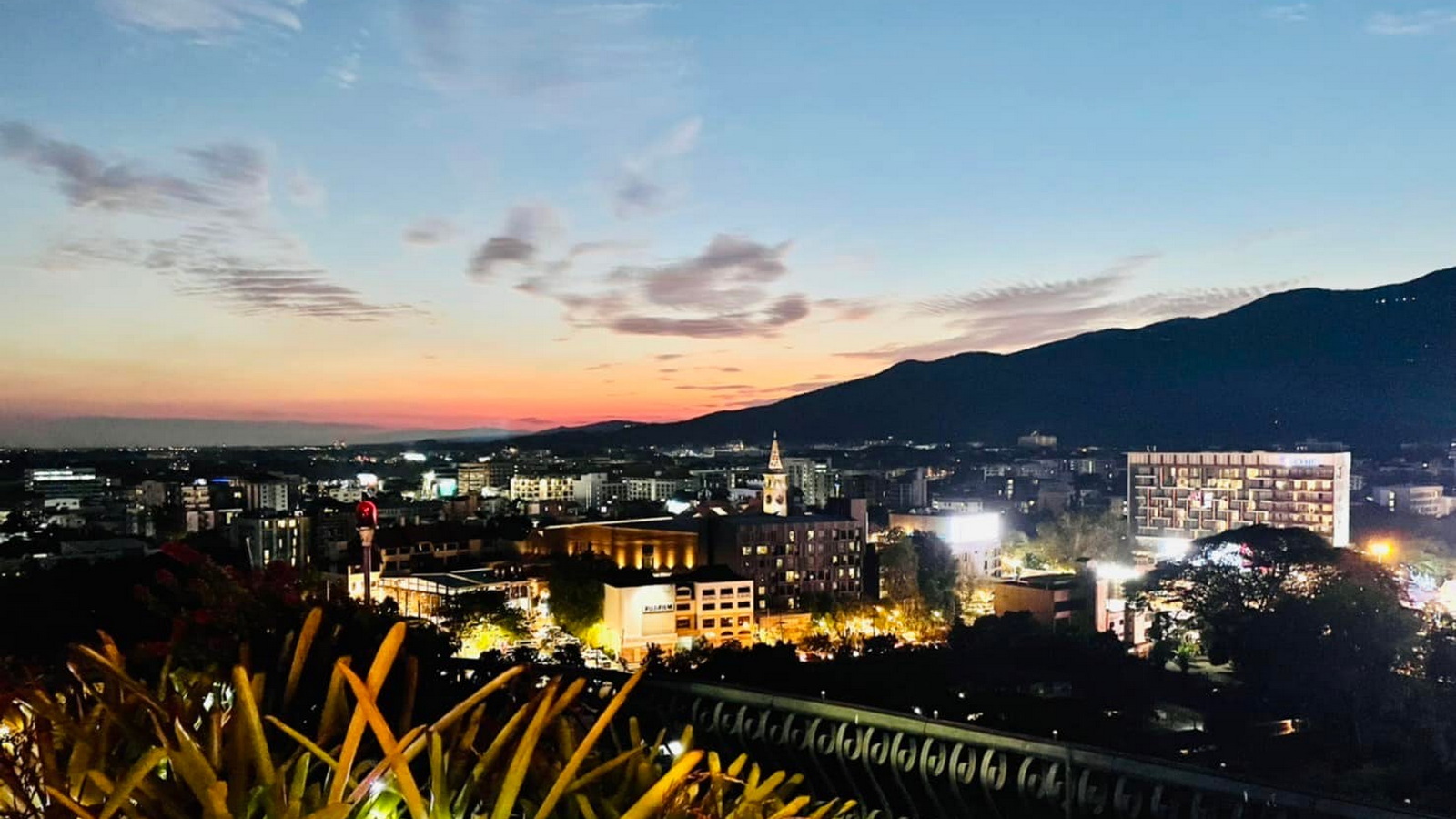 XANADU Rooftop Bar, things to do in chiang mai at night, what to do in chiang mai at night, nightlife in chiang mai, best night tours in chiang mai, top things to do in chiang mai at night, must-See night attractions in chiang mai, chiang mai nightlife highlights