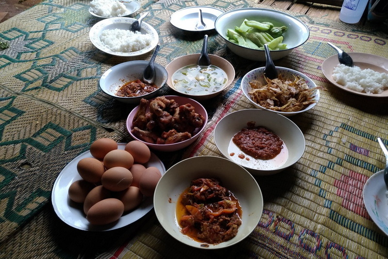 2 days trek to doi pui & ban huay hee, 2 days karen village trek, doi pui 2 day trek, 2 days hill tribe trek, 2 days doi pui & karen village trek, 2 days ban huay hee & doi pui hike, 2 days trek ban huay hee, 2 days hike doi pui & hill tribe life