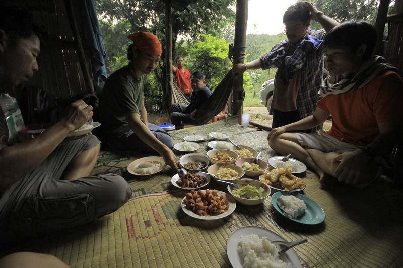 2 days trek to doi pui & ban huay hee, 2 days karen village trek, doi pui 2 day trek, 2 days hill tribe trek, 2 days doi pui & karen village trek, 2 days ban huay hee & doi pui hike, 2 days trek ban huay hee, 2 days hike doi pui & hill tribe life