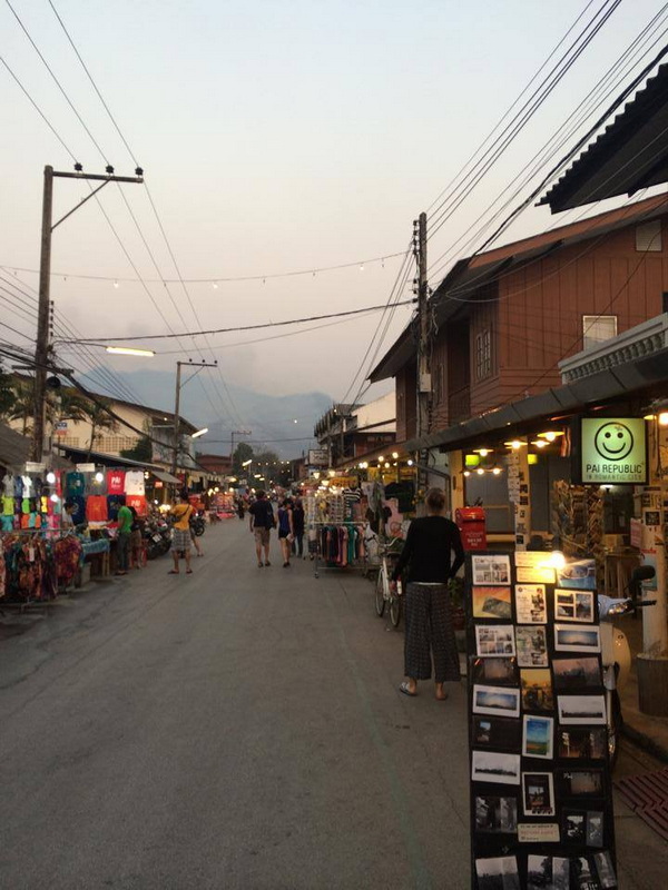 pai walking street, pai night market, shopping in pai, night market in pai, shopping in pai pai walking street, pai night market, shopping in pai, night market in pai, shopping in pai