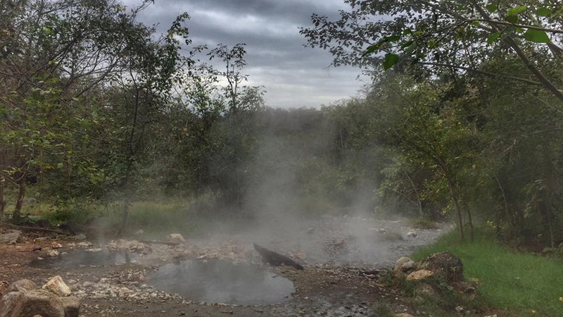 tha pai hot spring, pong nam ron tha pai, ta pai hot spring, tha pai hot springs