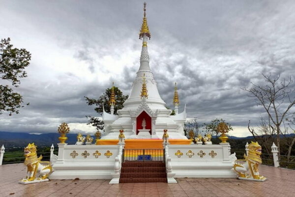 wat phrathat ahom mon, wat phra that chom mon, phra that chom mon temple, phrathat chom mon, wat chom mon, chom mon temple, wat phrathat jom mon, wat phra that jom mon, phra that jom mon temple, phrathat jom mon, wat jom mon, jom mon temple