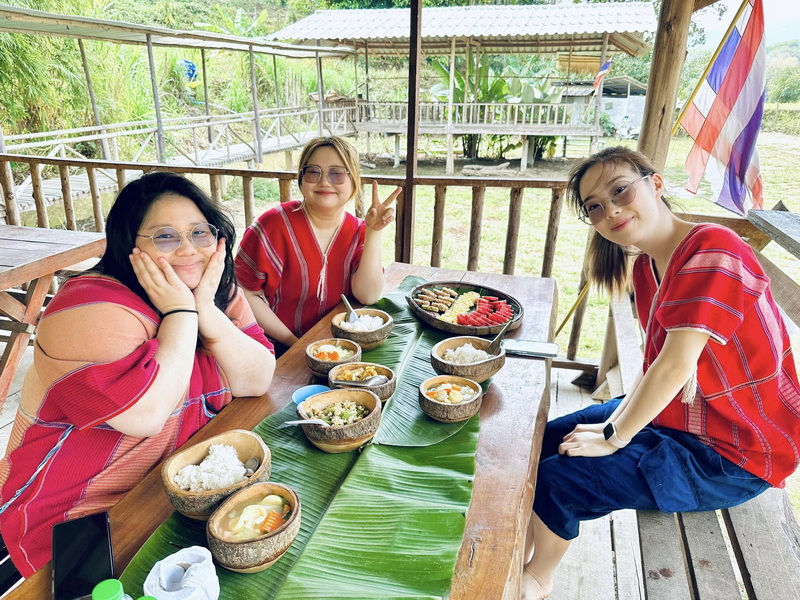Elephant Family Chiang Rai, half day elephant chiang rai, elephant sanctuary chiang rai, karen ruammit elephant camp, chiang rai elephant bathing tour, elephant experience chiang rai, ethical elephant tour chiang rai, elephant feeding chiang rai, chiang rai elephant half day tour
